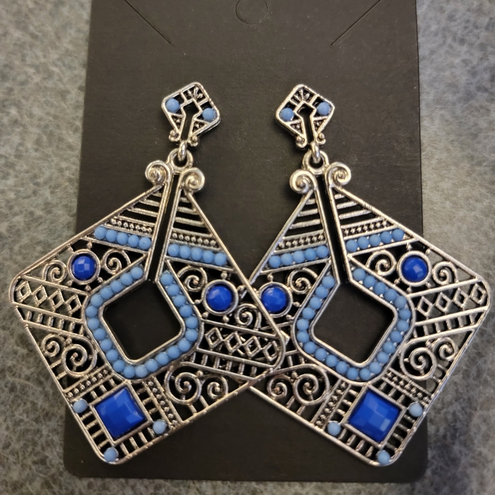 Boho Style Dangle Blue & White Earrings